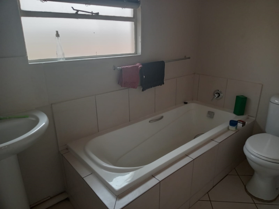 3 Bedroom Property for Sale in Zamdela Free State